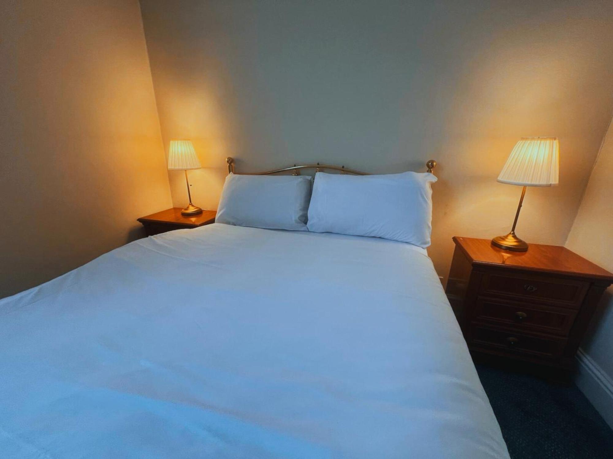 Helen'S Hotel Near Wembley London Bagian luar foto
