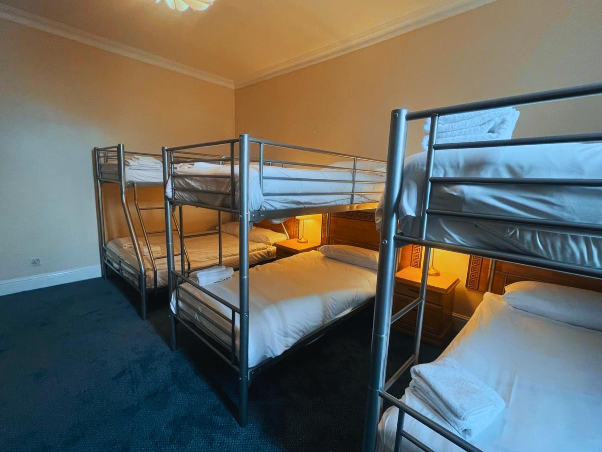 Helen'S Hotel Near Wembley London Bagian luar foto