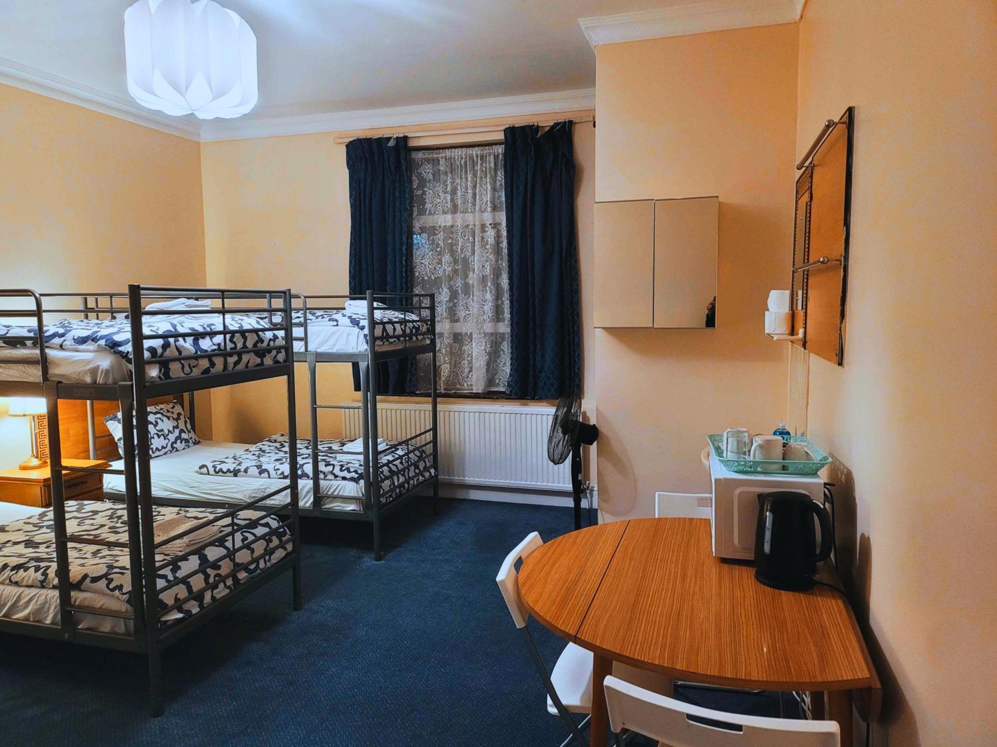 Helen'S Hotel Near Wembley London Bagian luar foto