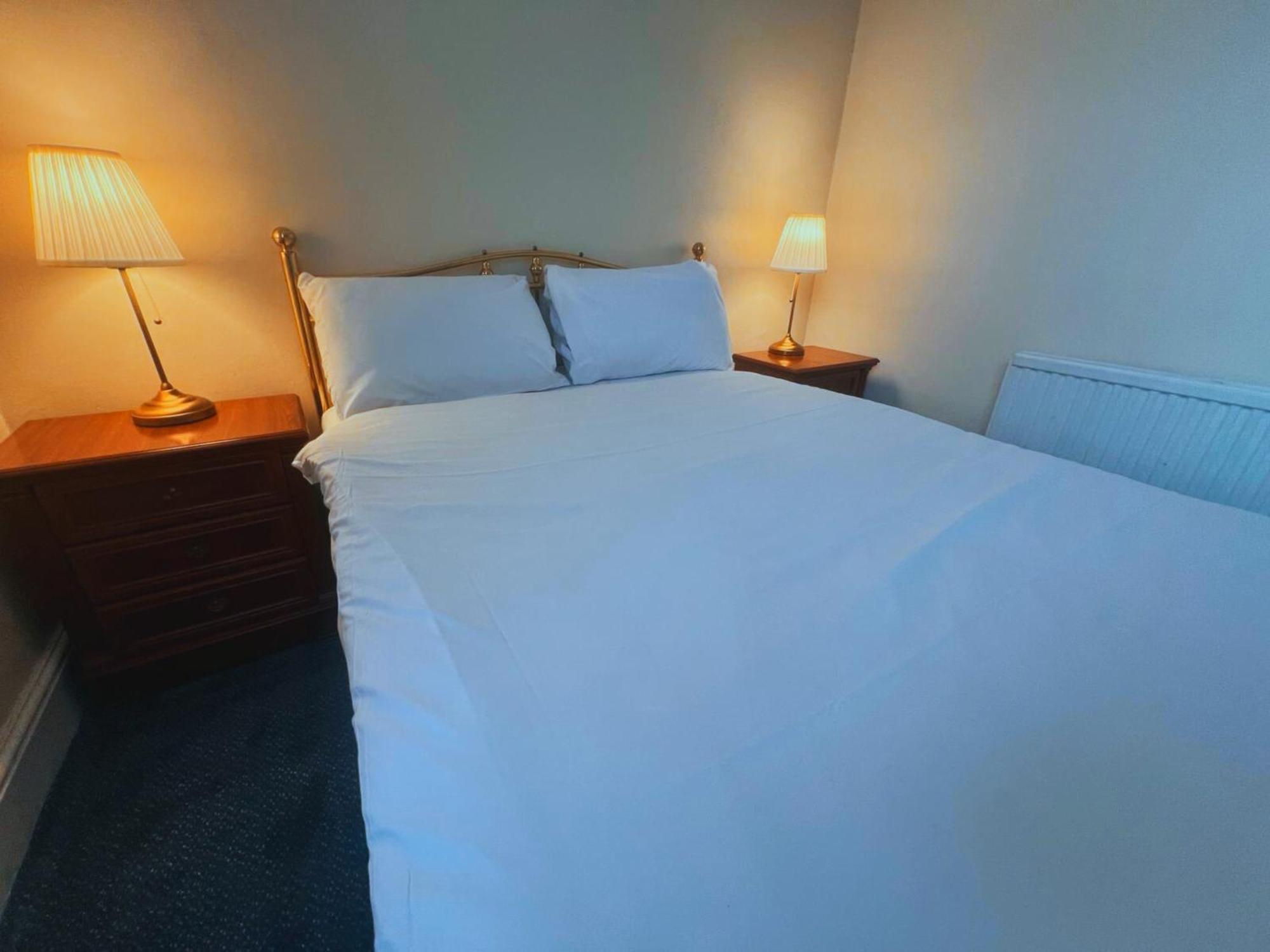Helen'S Hotel Near Wembley London Bagian luar foto
