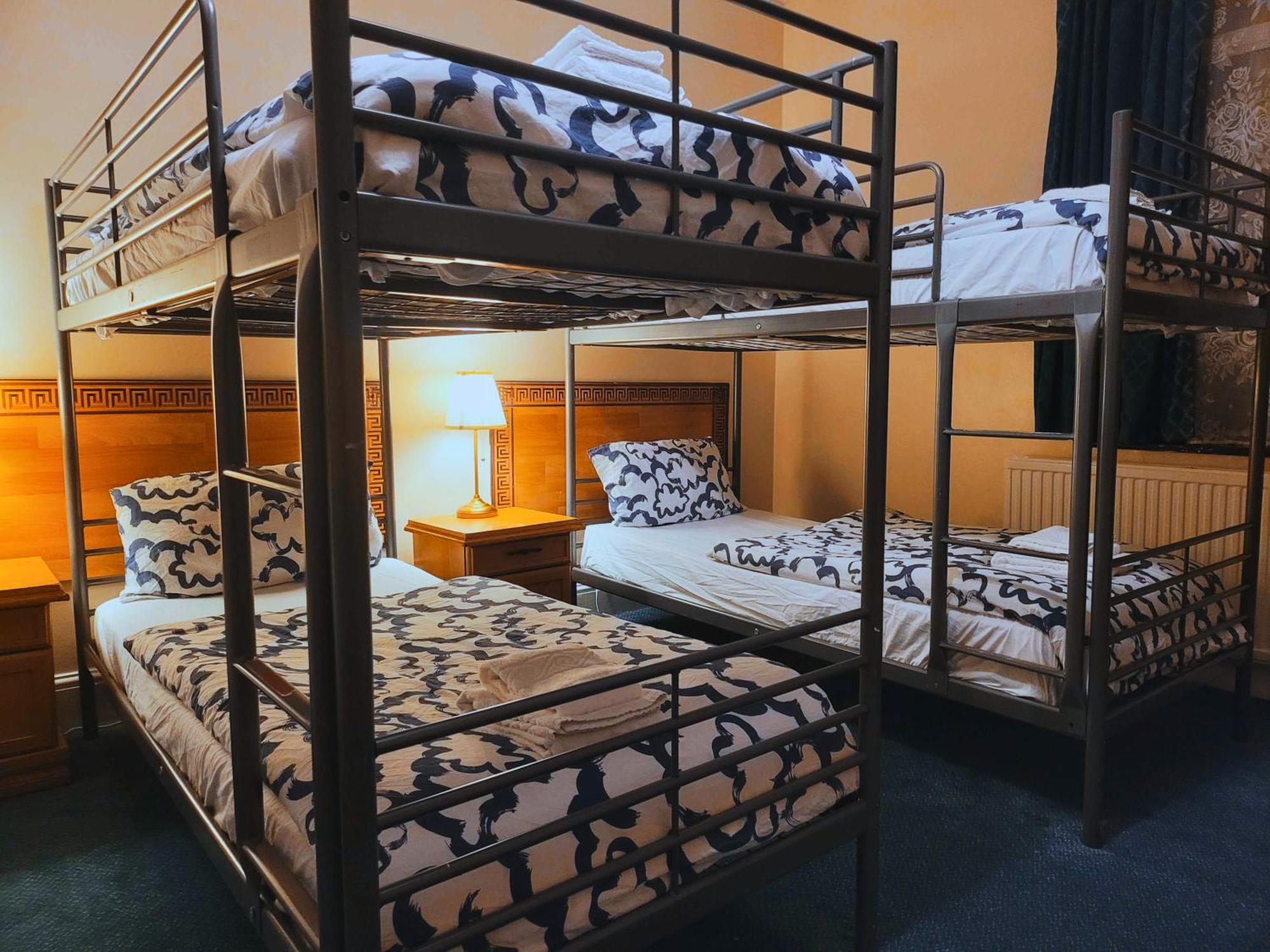 Helen'S Hotel Near Wembley London Bagian luar foto