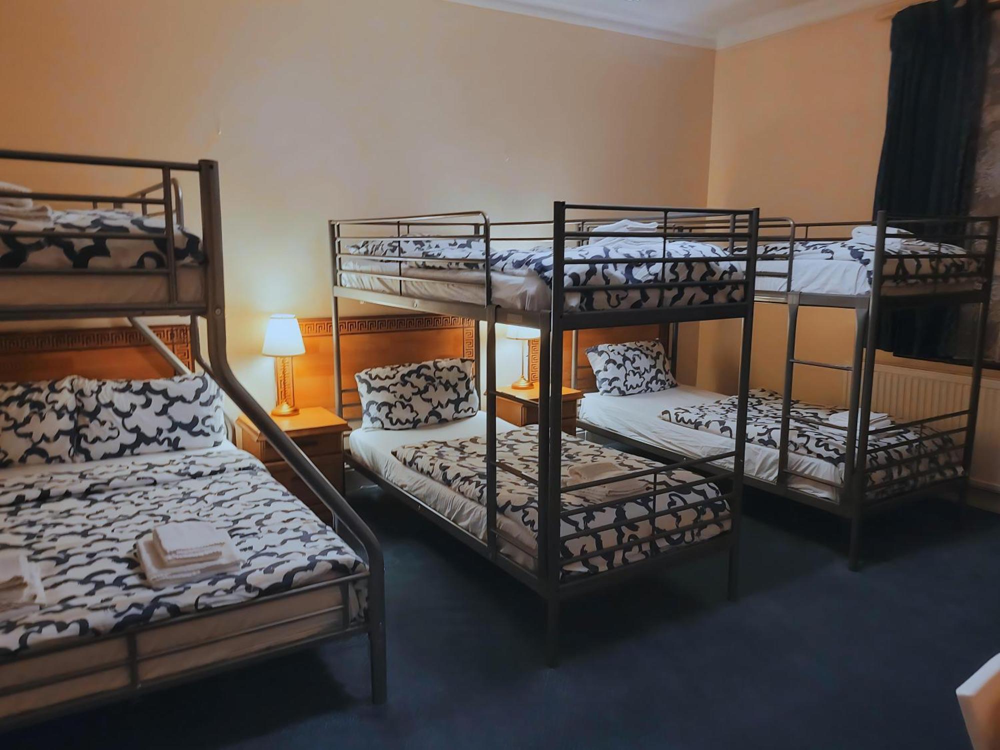 Helen'S Hotel Near Wembley London Bagian luar foto